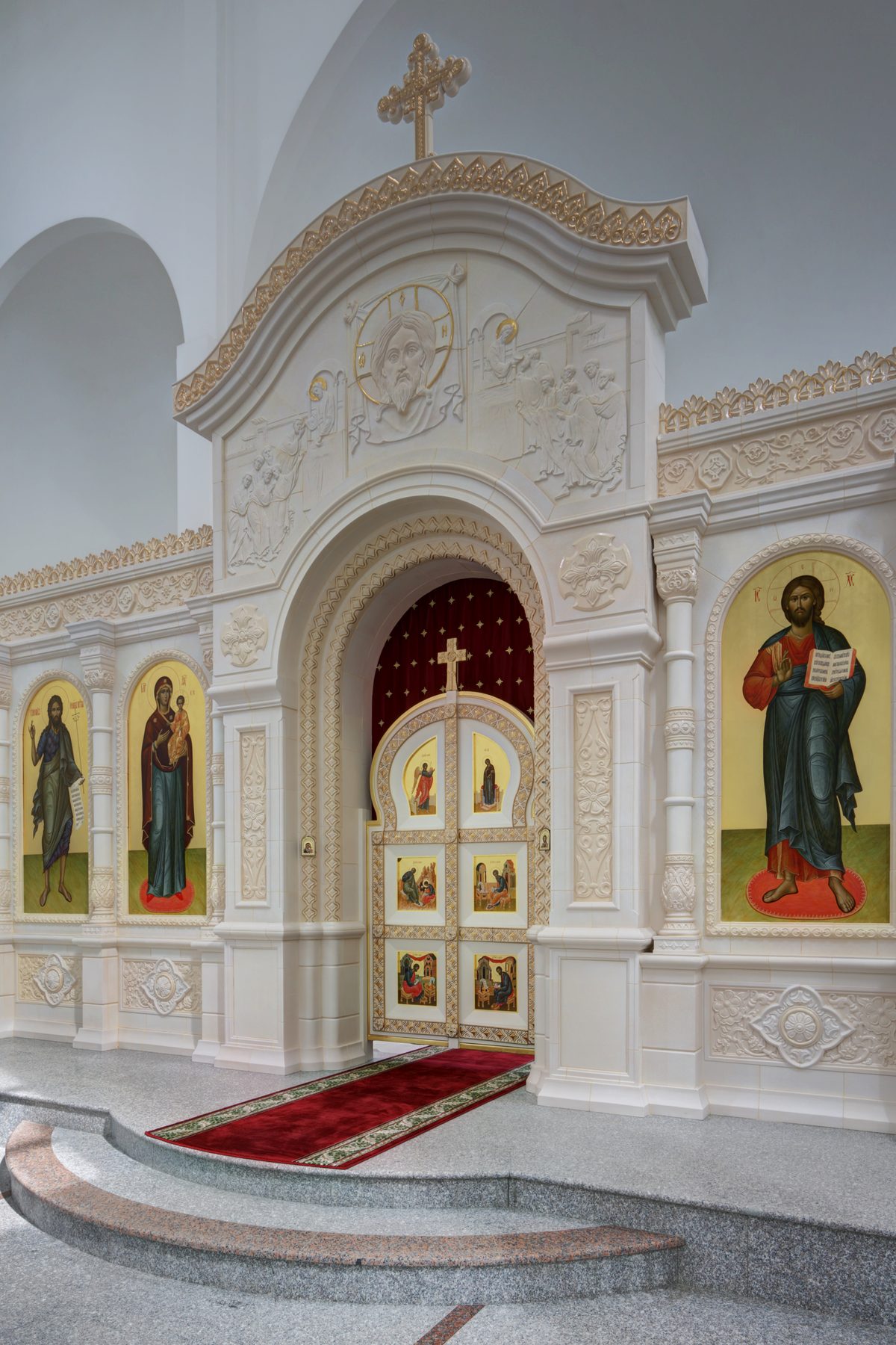 Царские врата иконостаса